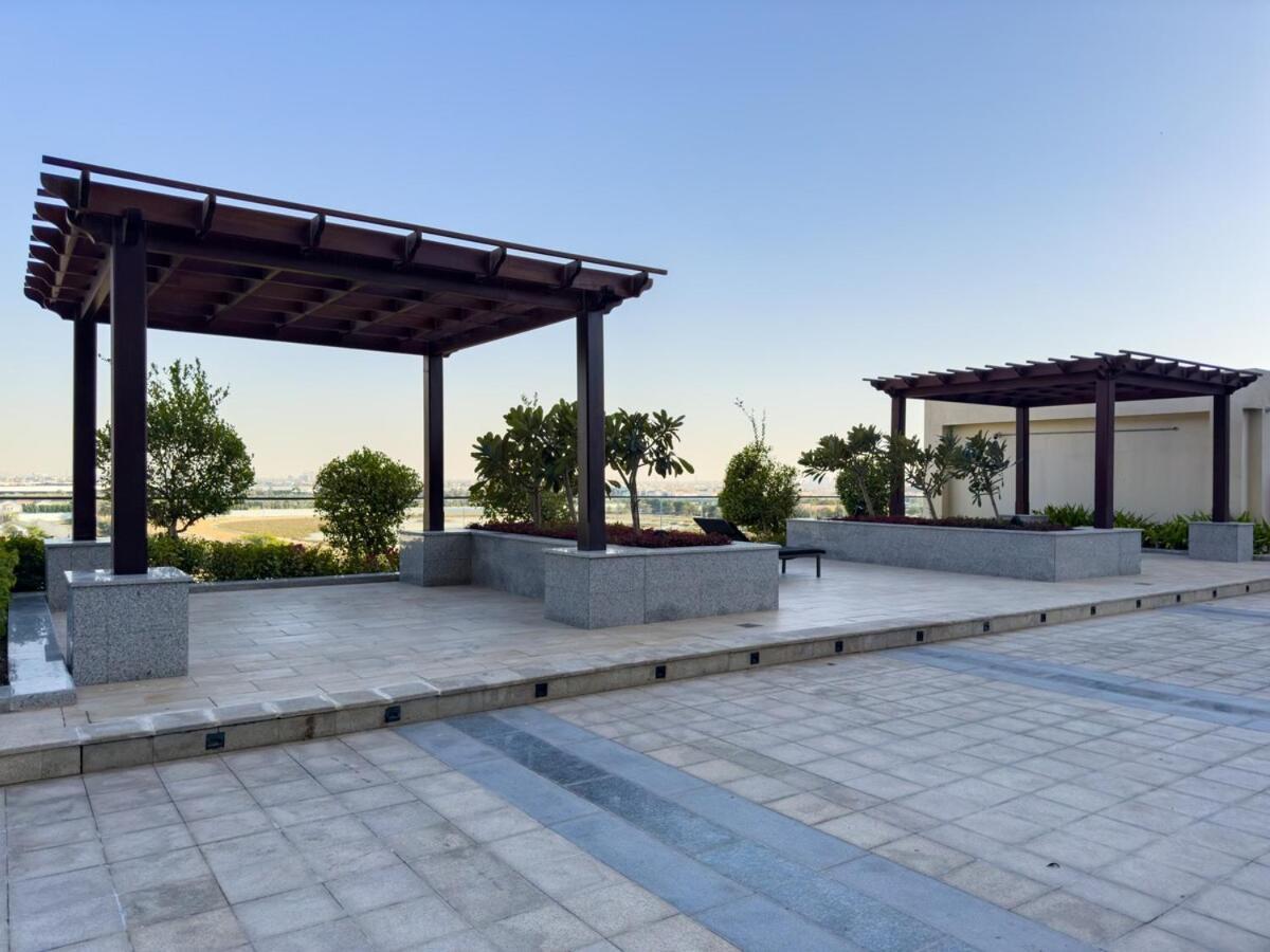 Apartment Luxury Meets Serenity 2br In Noura Tower *