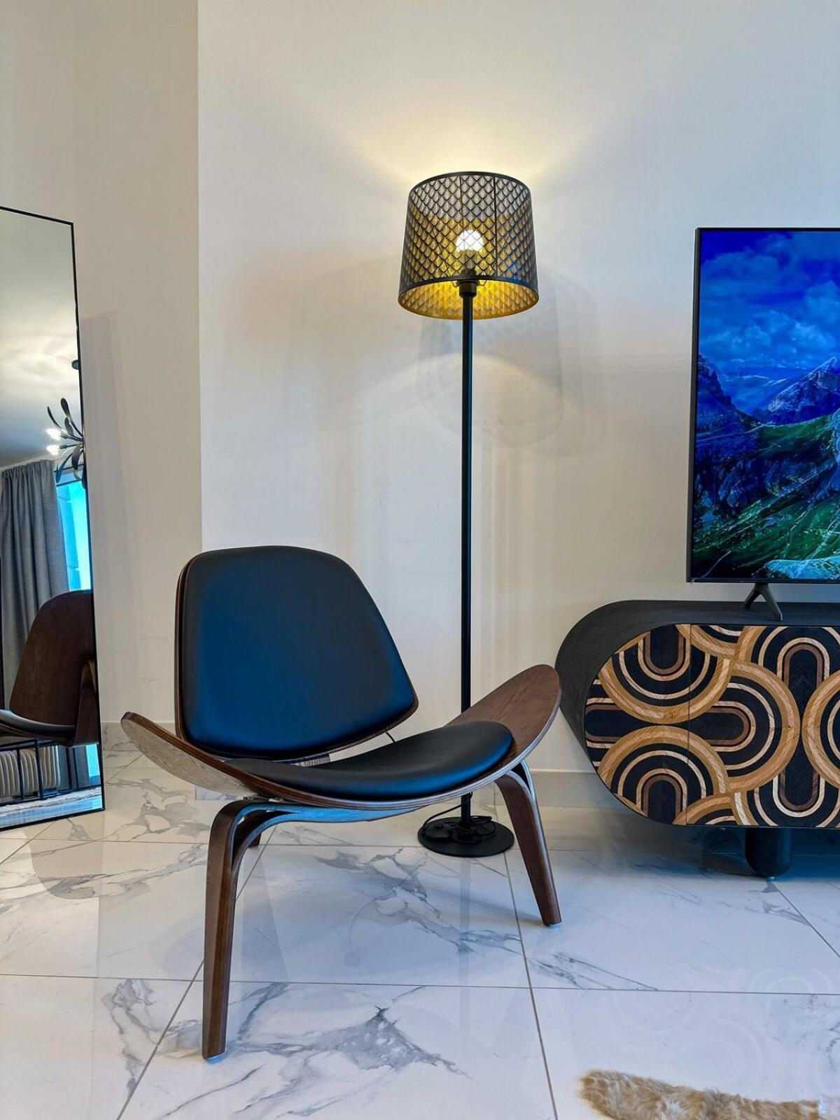 Luxury Meets Serenity 2br In Noura Tower Apartment